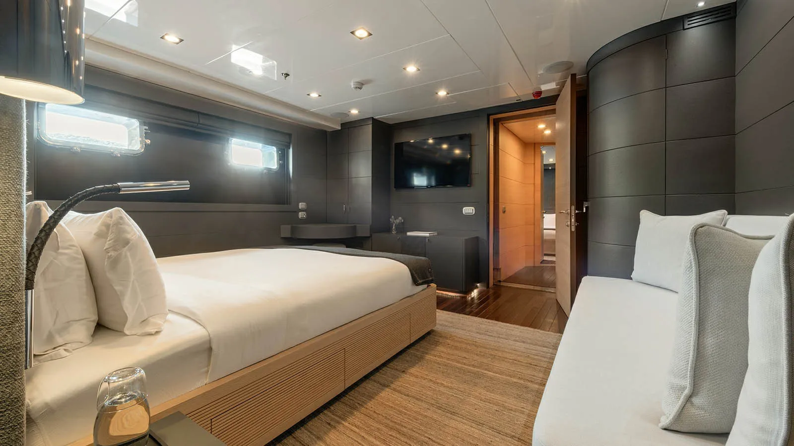 A preview of interior Bedroom cabin
