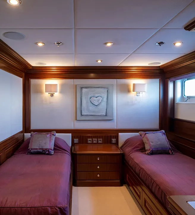 An image of My Little Violet yacht
