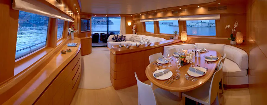 An image of Meme yacht