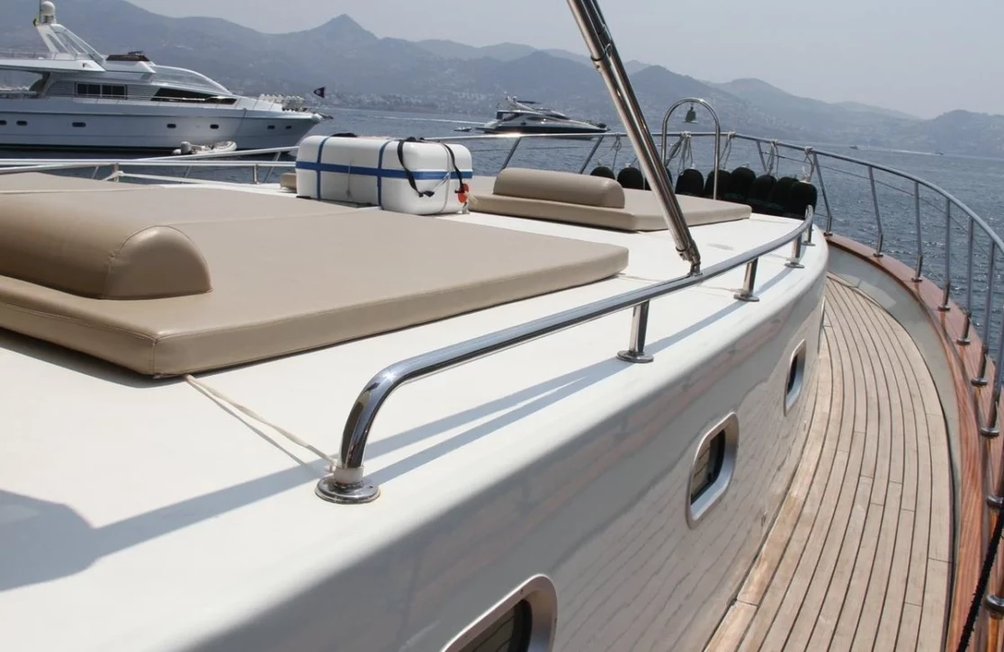 An image of Babosch yacht