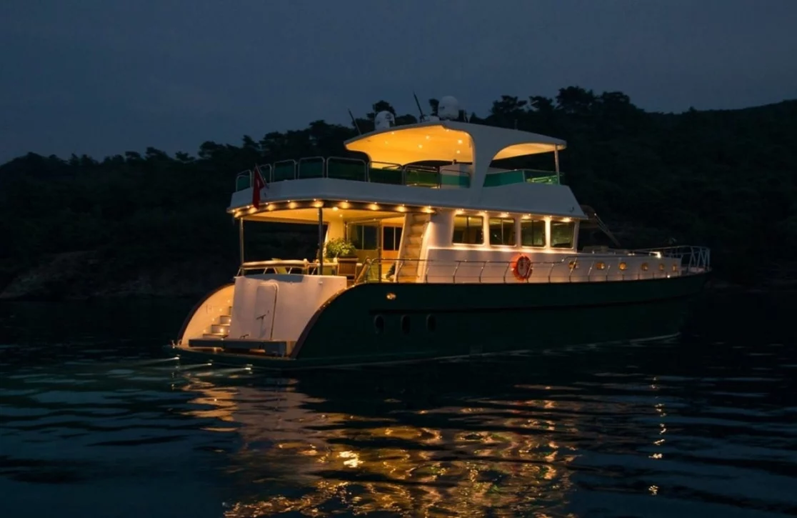 An image of Babosch yacht