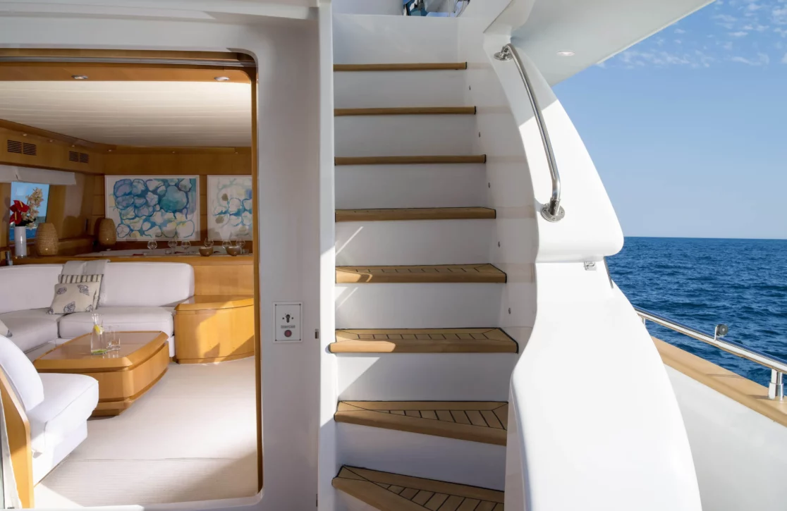 An image of Meme yacht