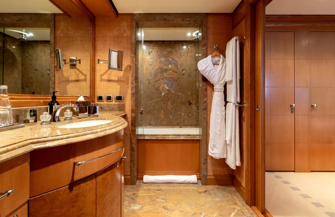 An image of Treehouse yacht