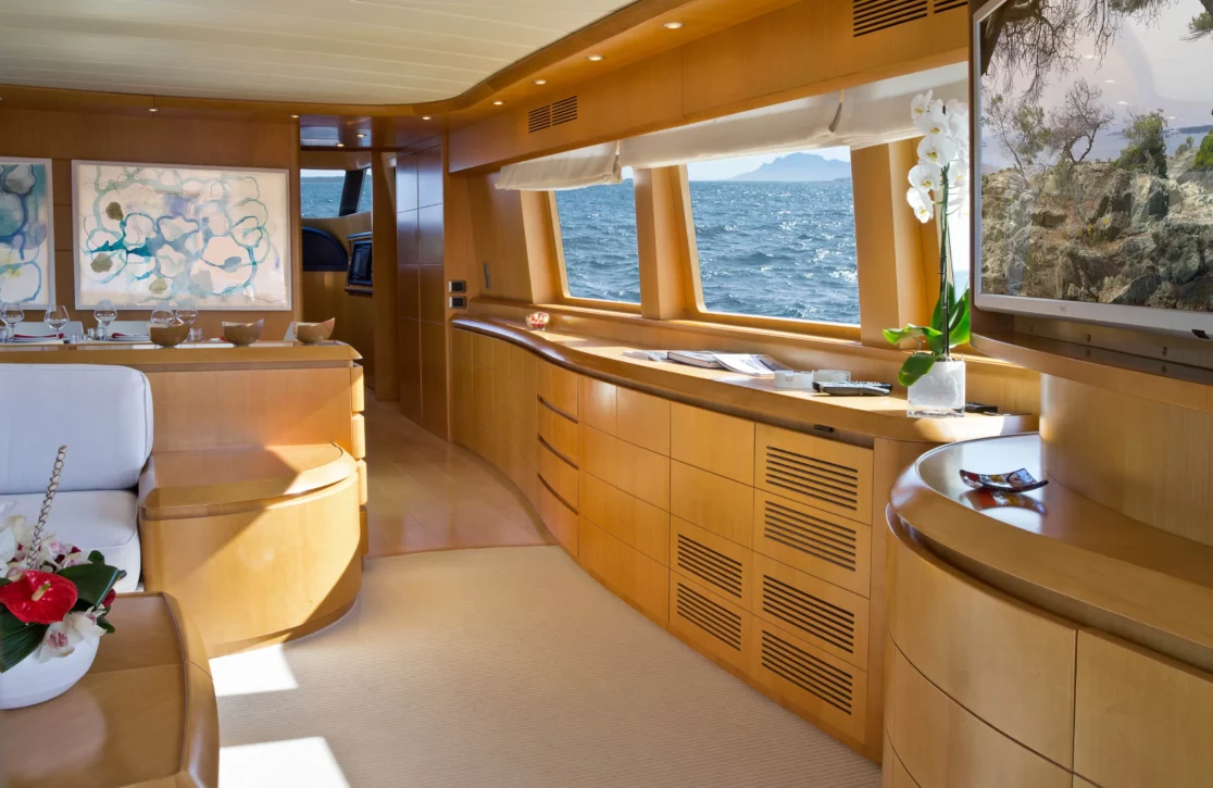 An image of Meme yacht