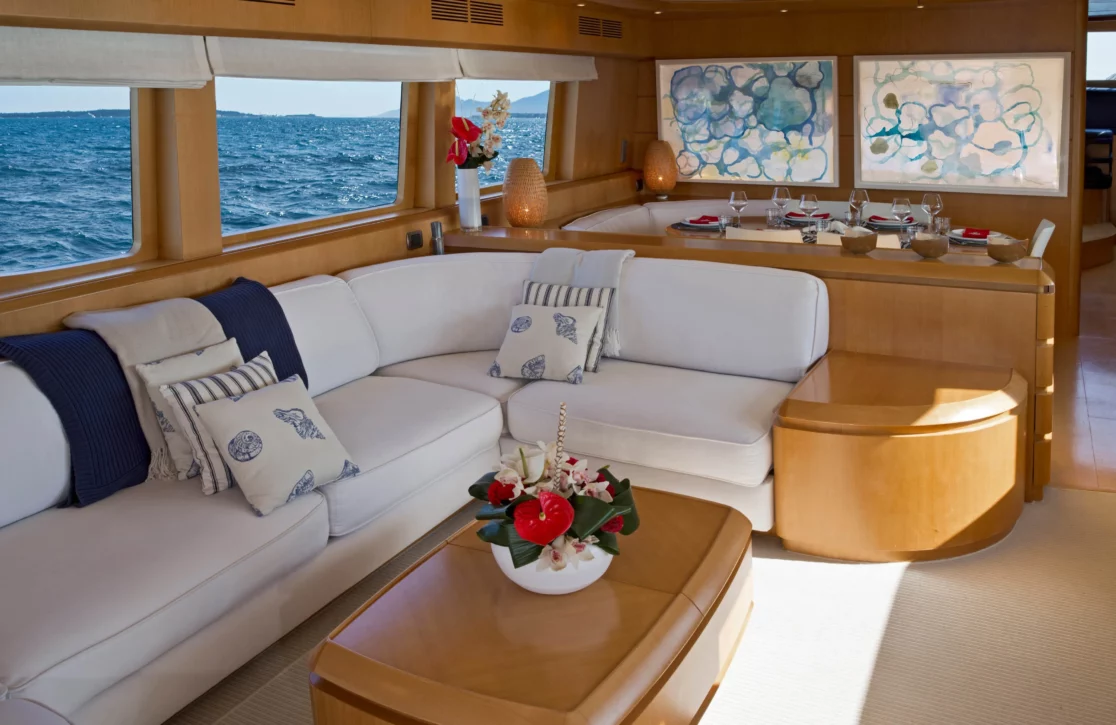 An image of Meme yacht