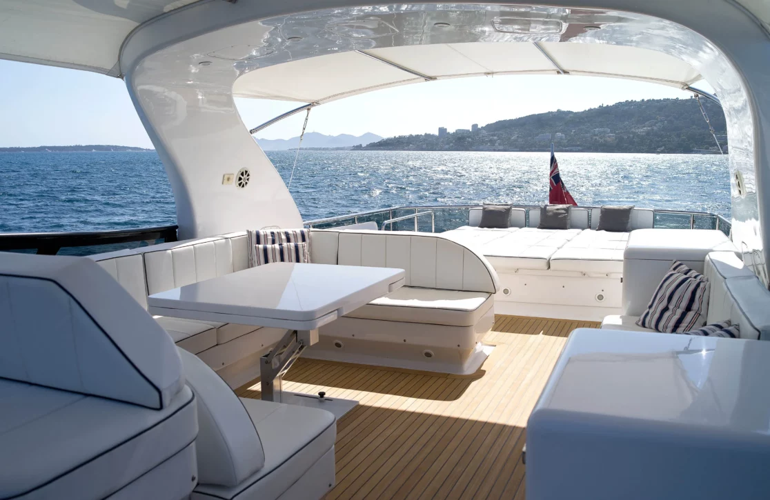 An image of Meme yacht
