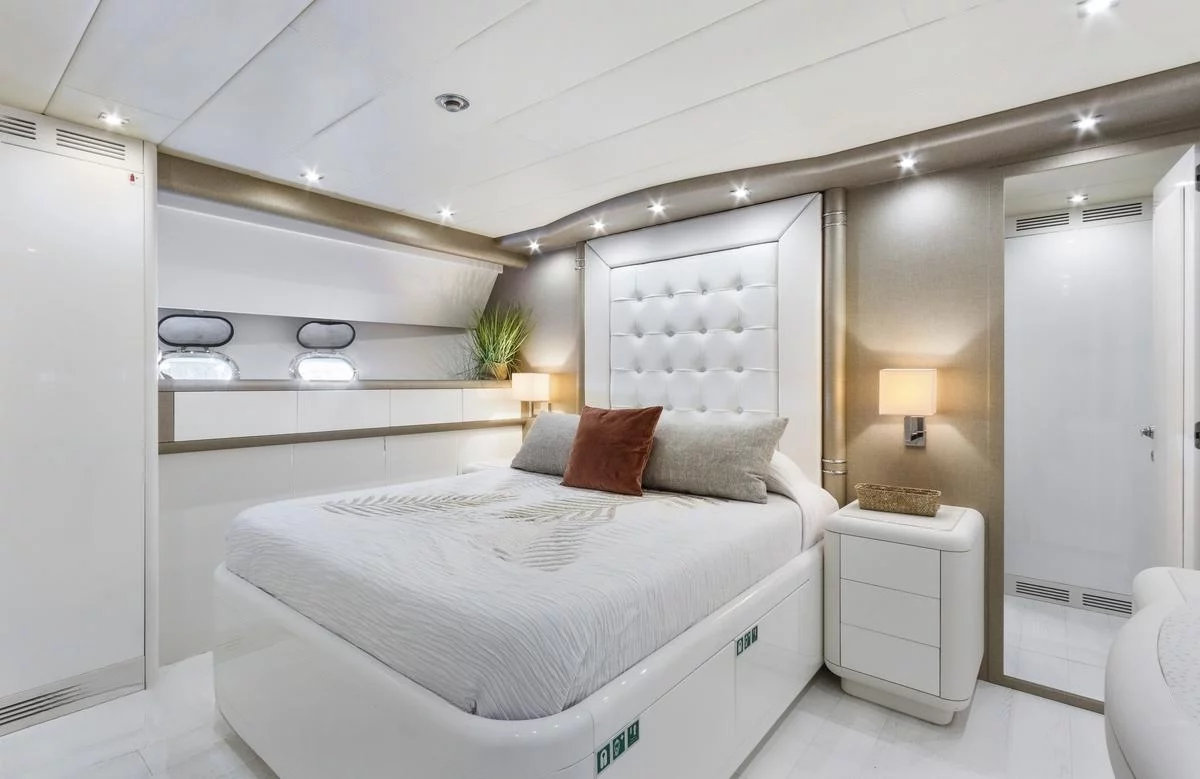 A preview of interior Bedroom cabin