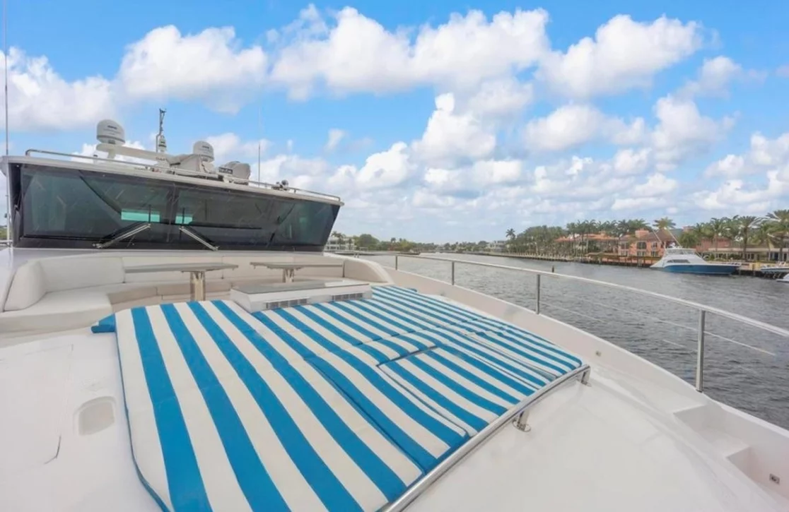 An image of Bella Tu yacht