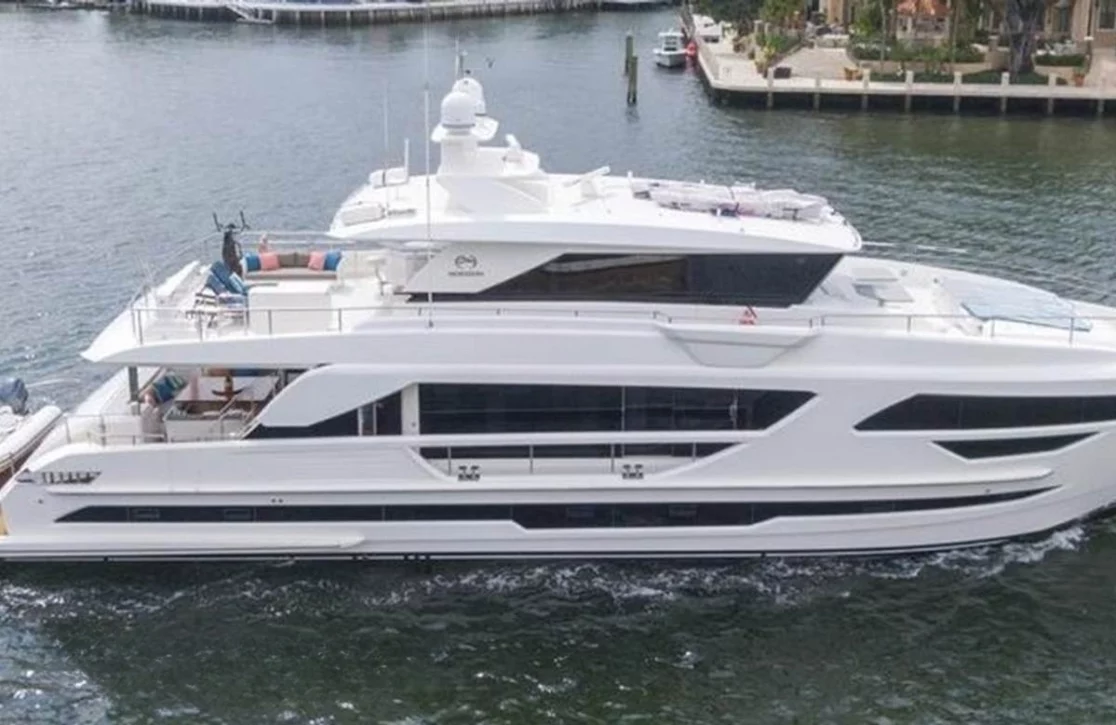 An image of Bella Tu yacht