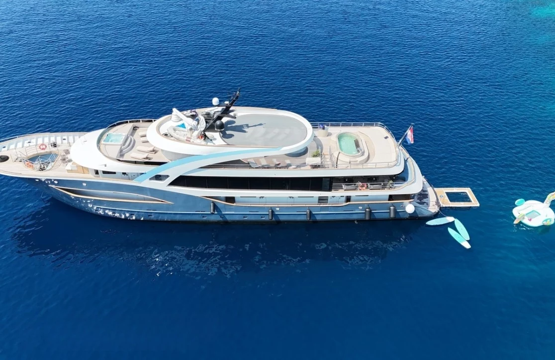 An image of Bella yacht