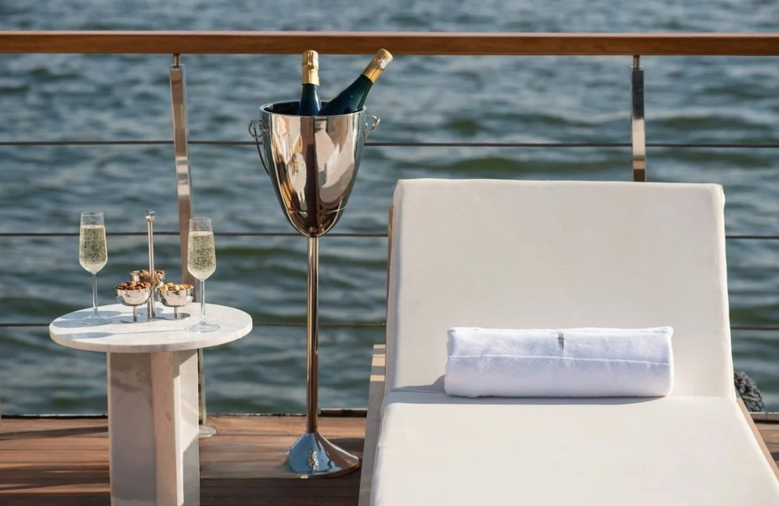 An image of Berge yacht