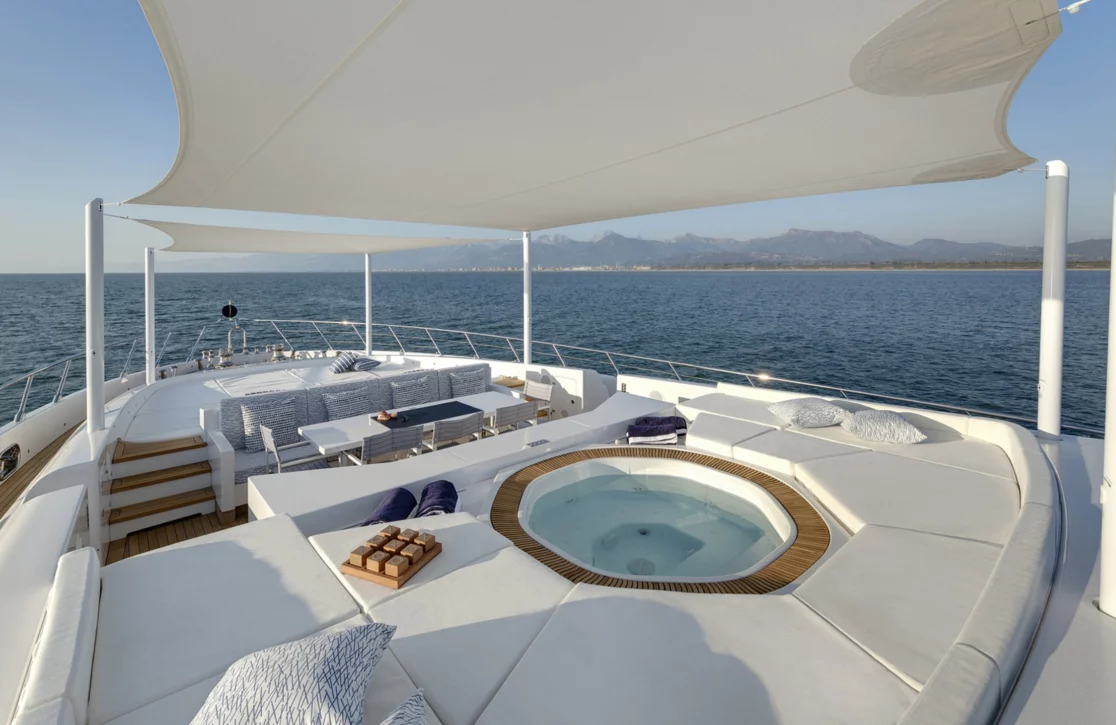 An image of Da Vinci yacht