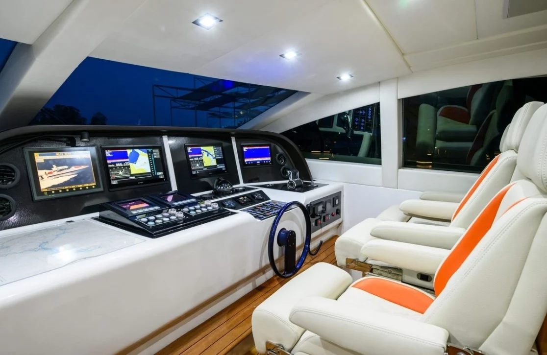 An image of Blanc yacht