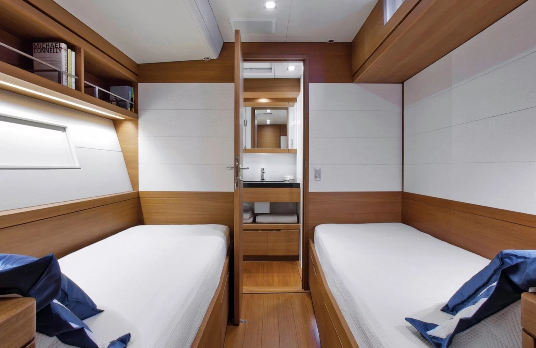 A preview of interior Bedroom cabin