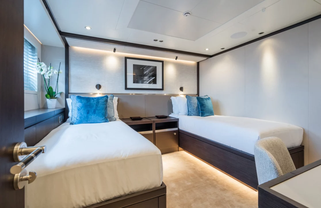 An image of Emerald yacht