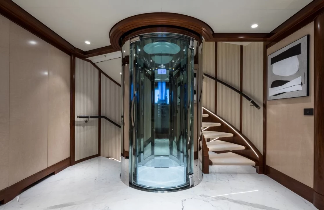An image of Calex yacht
