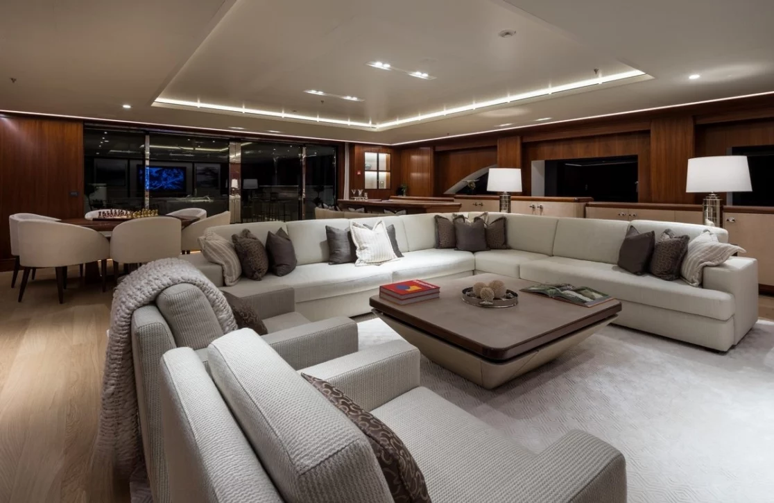 An image of Calex yacht
