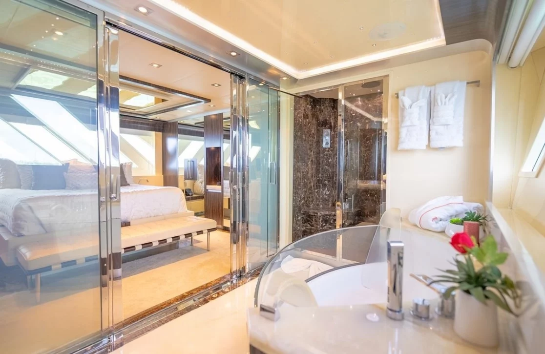 An image of Casual yacht