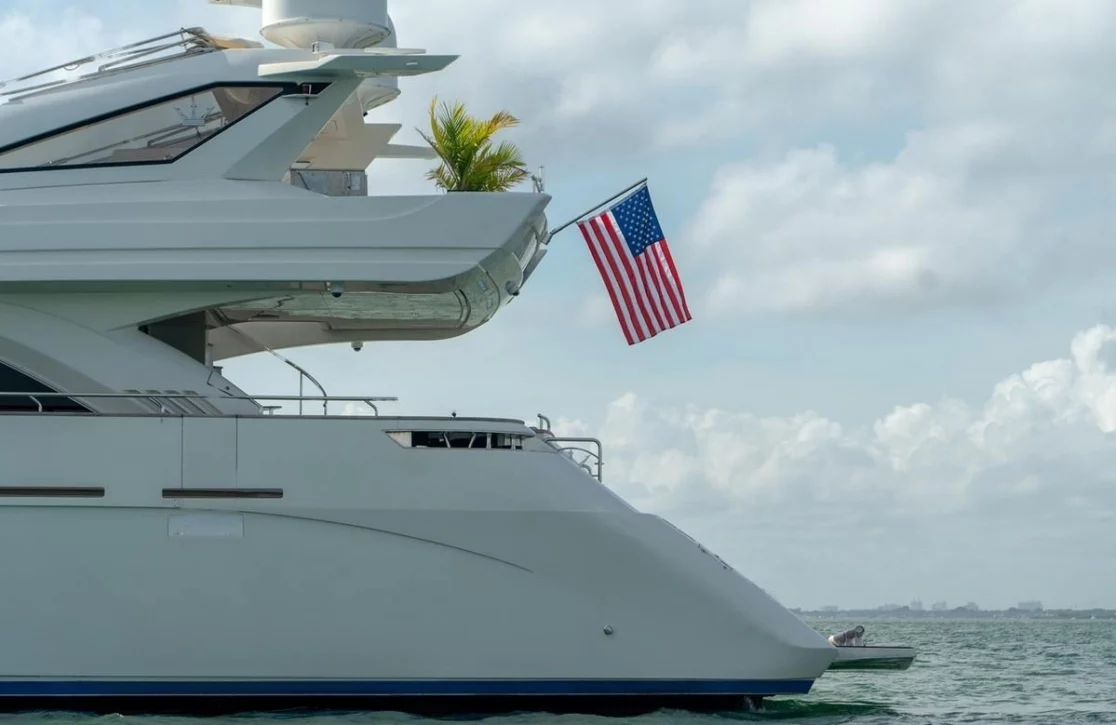An image of Casual yacht