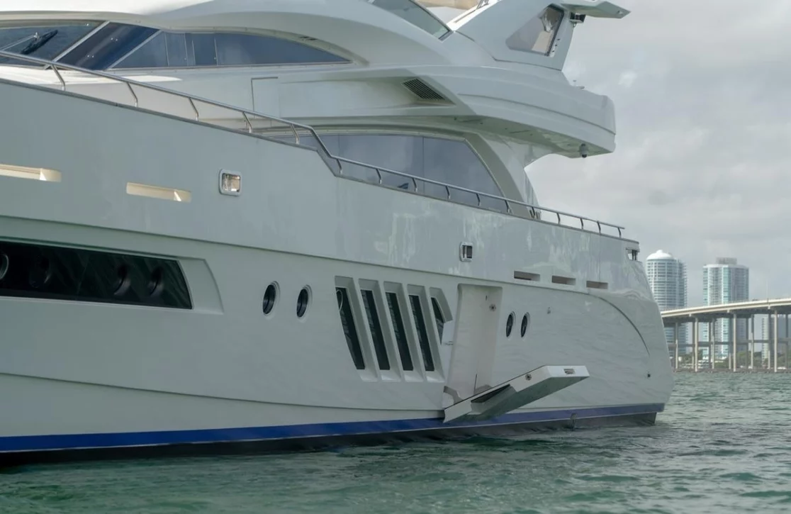 An image of Casual yacht