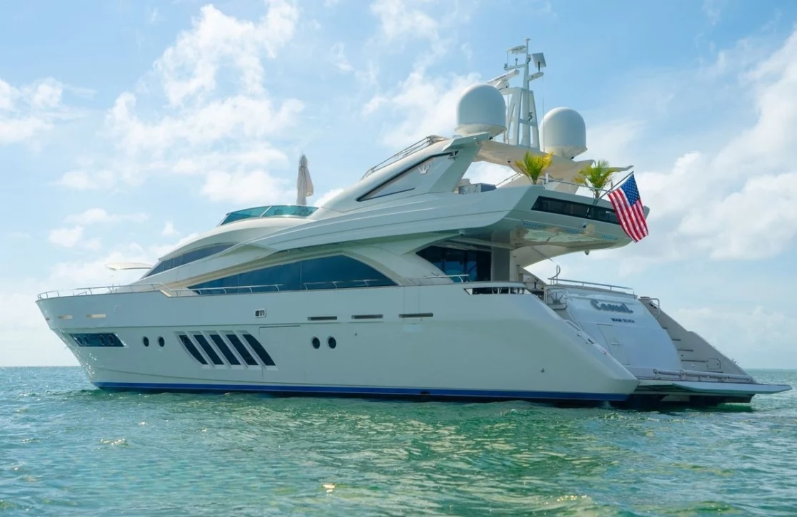 An image of Casual yacht