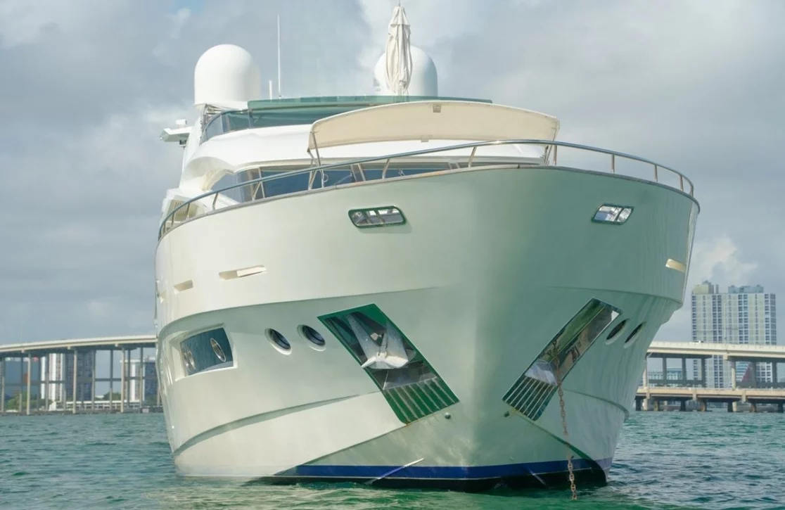 An image of Casual yacht