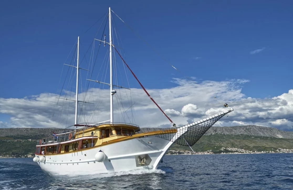 An image of Cataleya yacht
