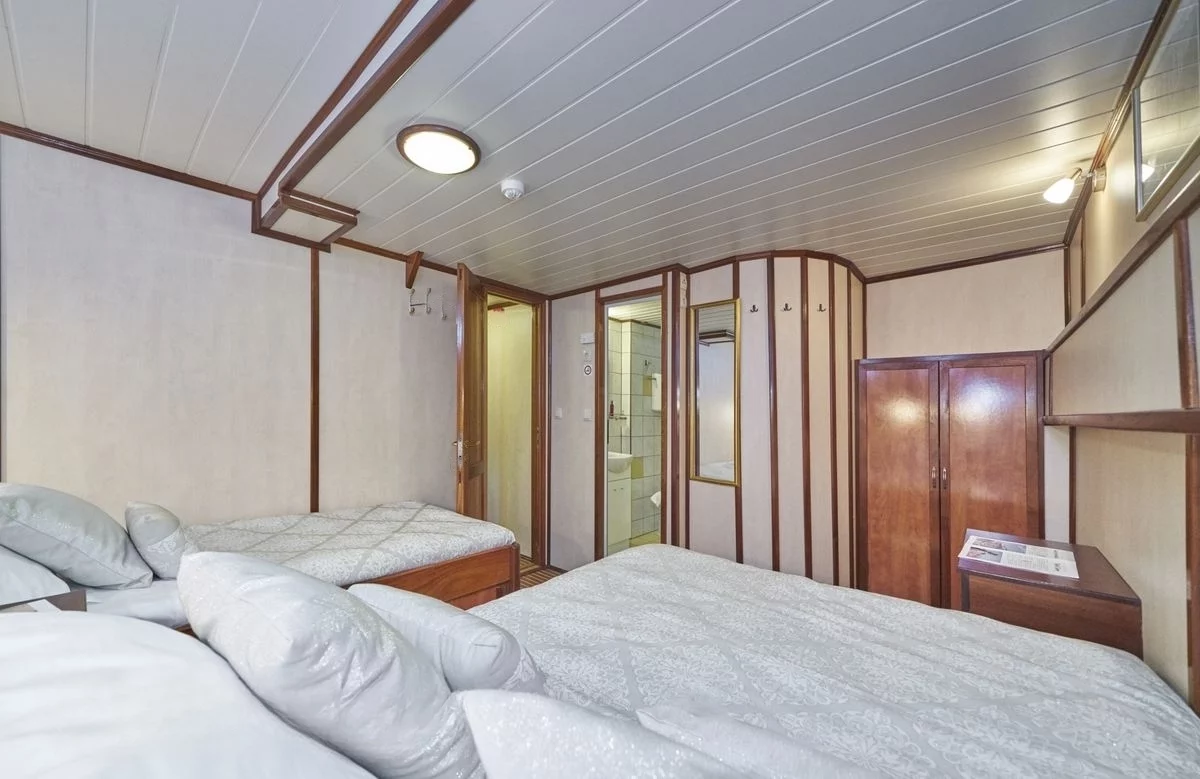 A preview of interior Bedroom cabin