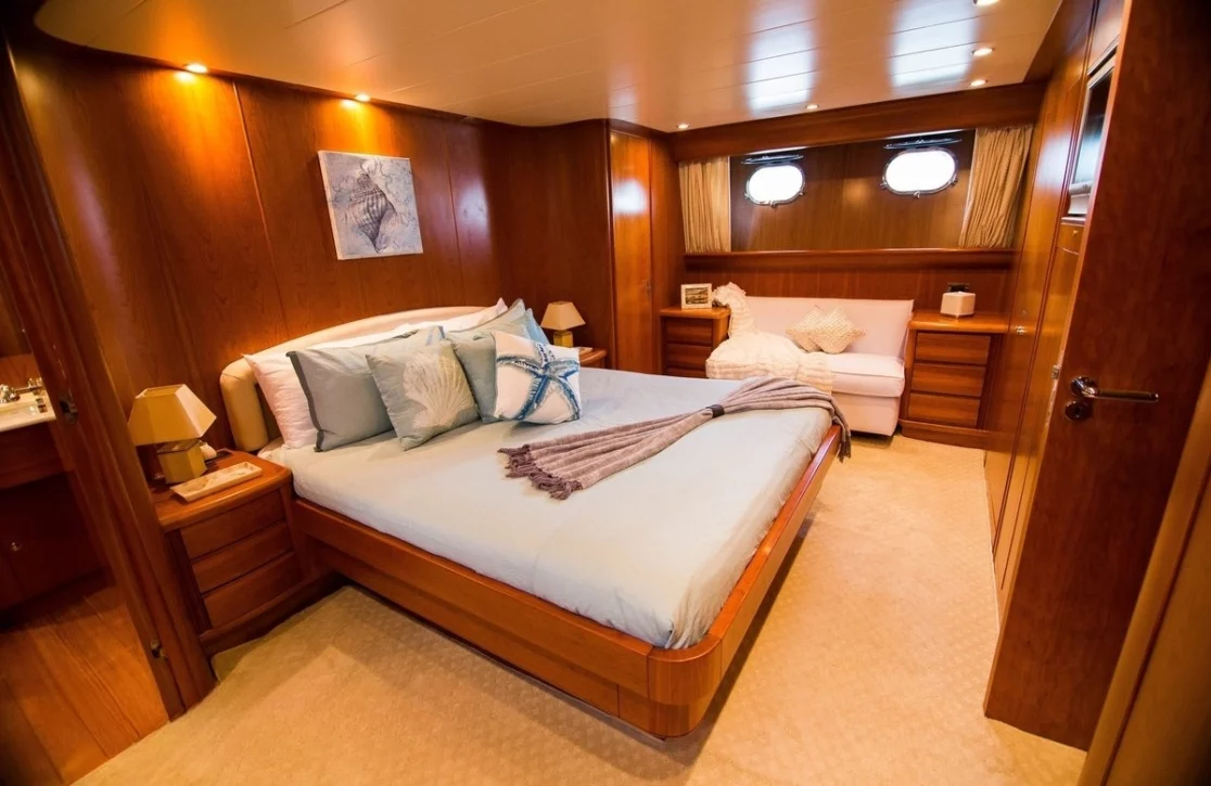 An image of Catari yacht