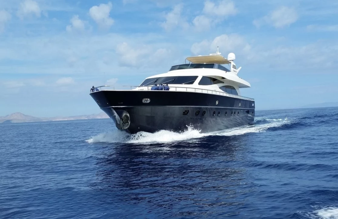 An image of Catari yacht