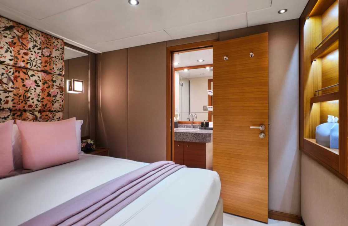 An image of Bahama yacht