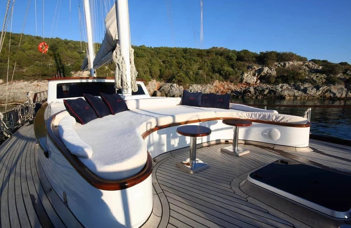 An image of Didi yacht