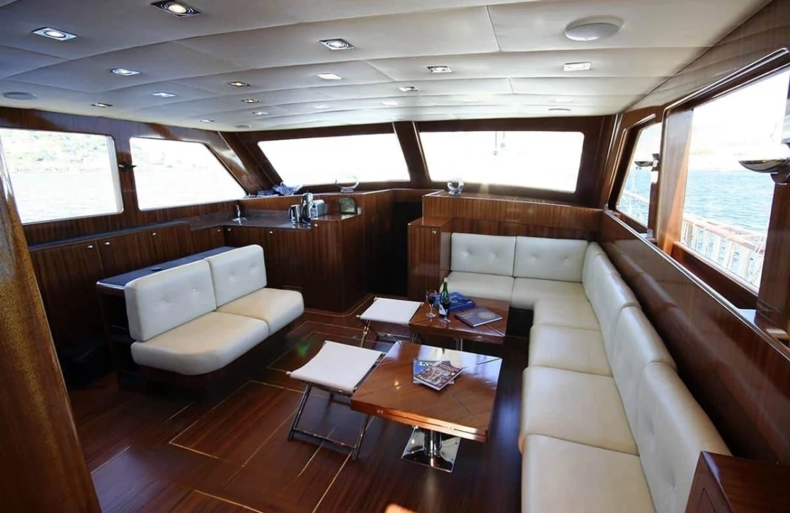 An image of Didi yacht