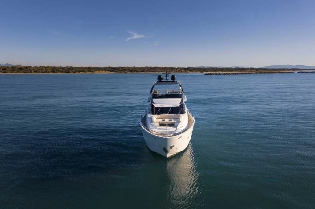 An image of Em3 yacht