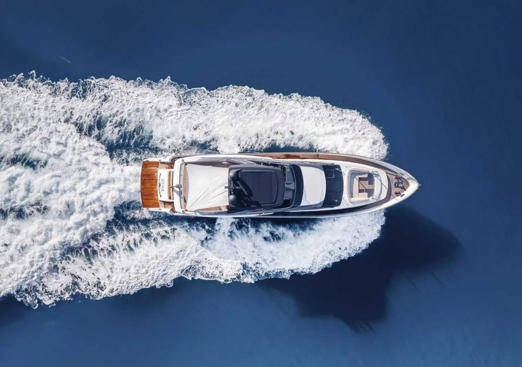 An image of Em3 yacht