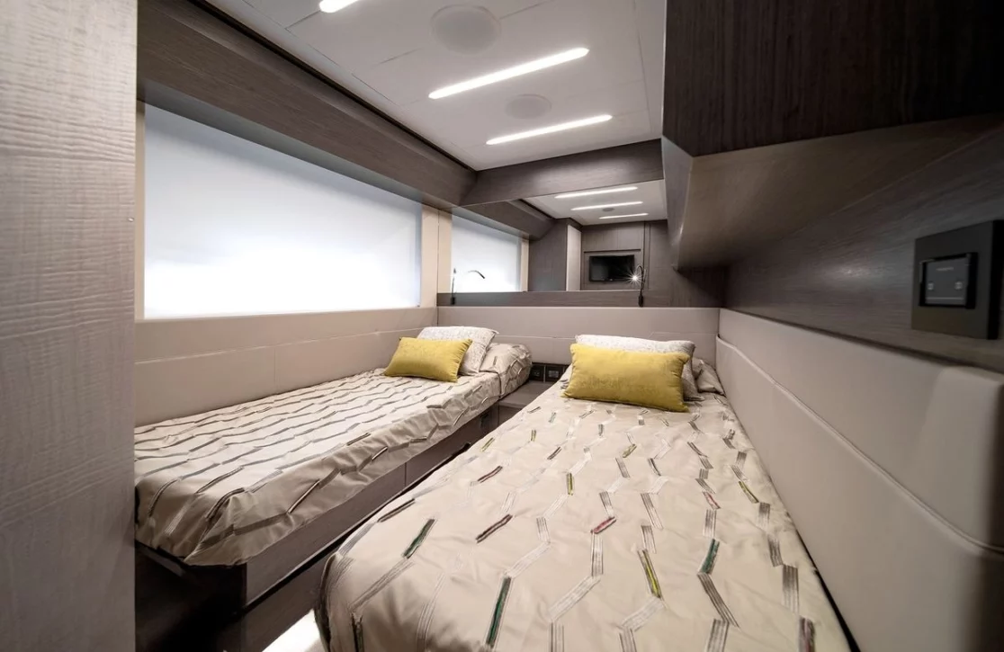 An image of Cherry yacht