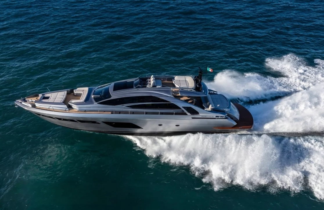 An image of Cherry yacht