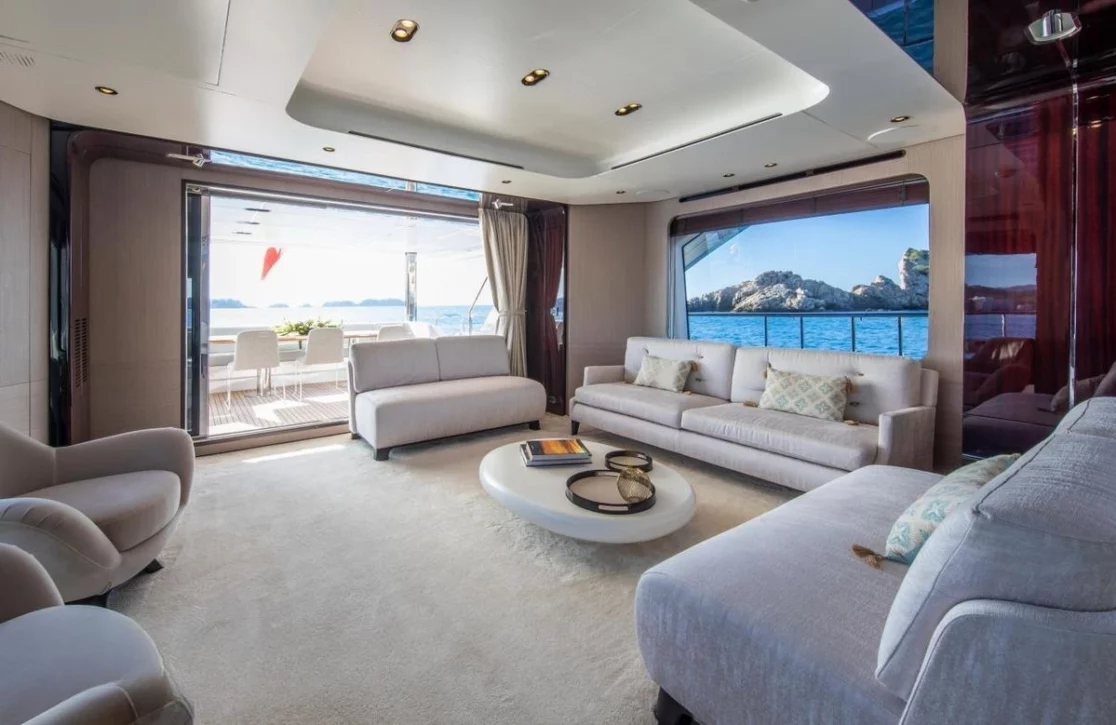An image of Cloudy Bay yacht
