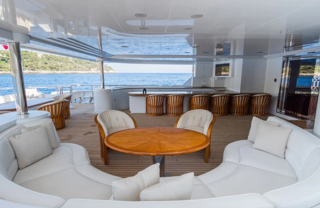 An image of Apogee yacht