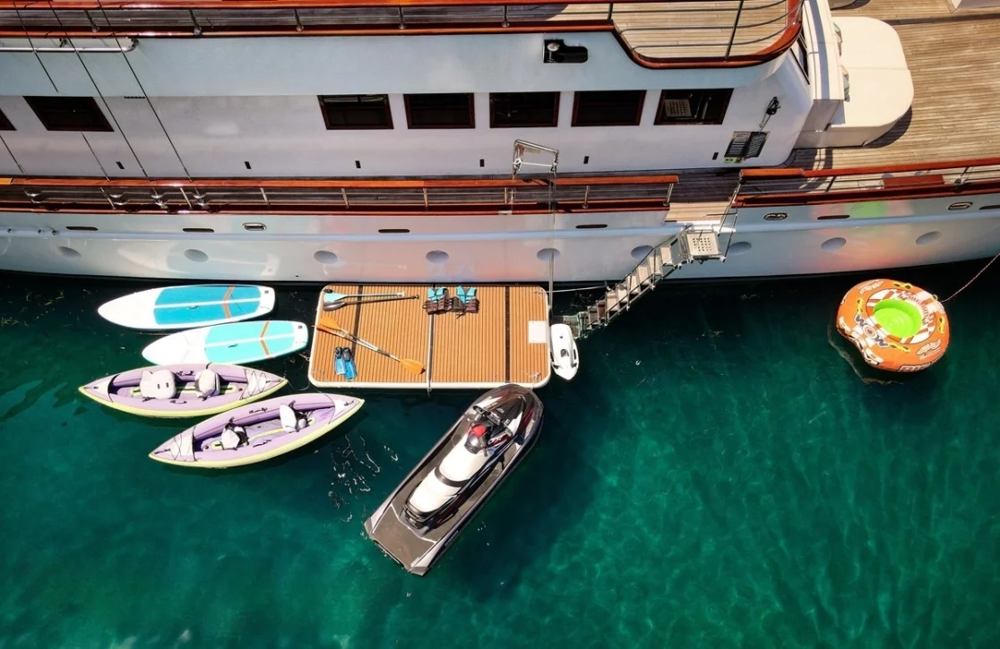 An image of Corsario yacht