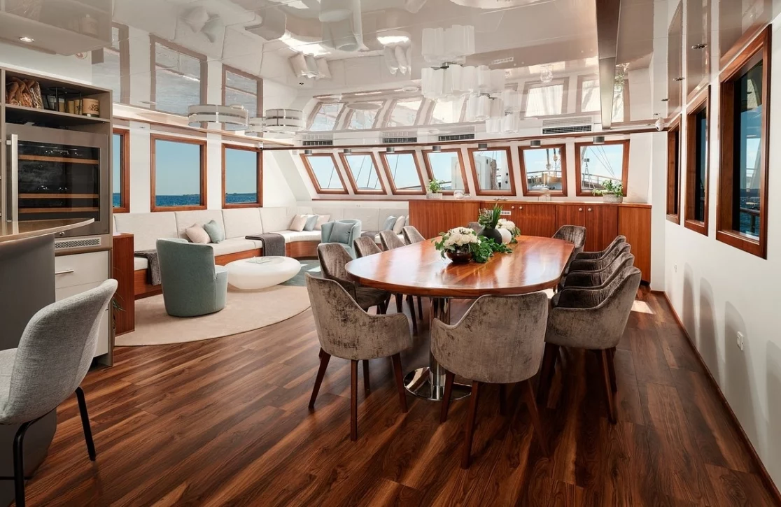 An image of Corsario yacht