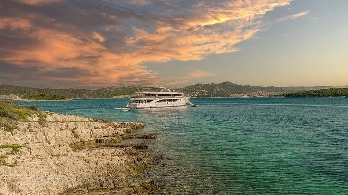 An image of Cristal yacht