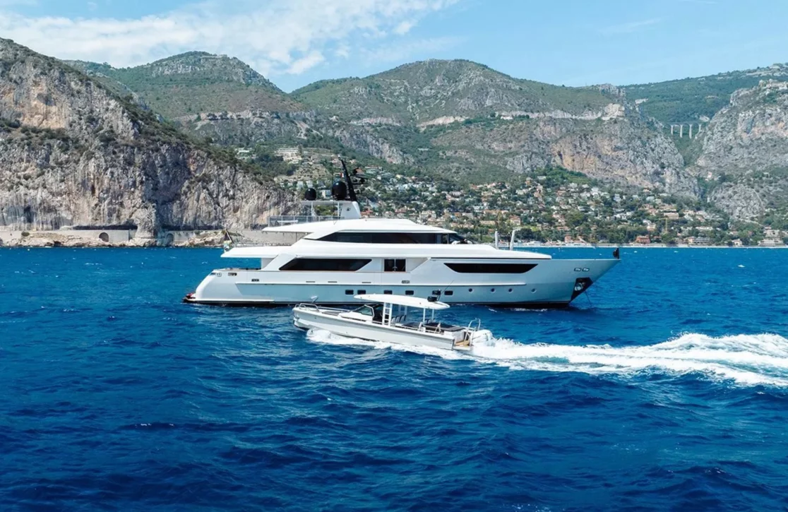 An image of Away yacht