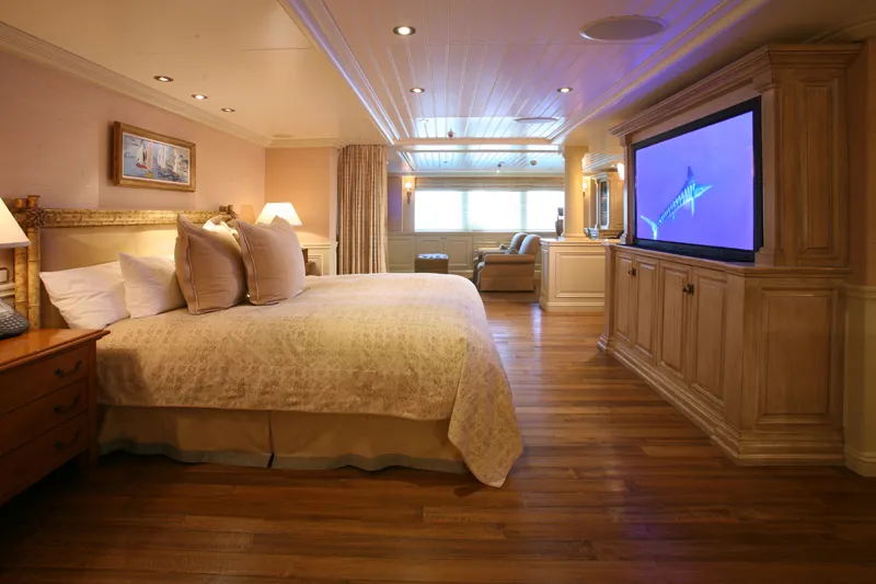 An image of Tatoosh yacht