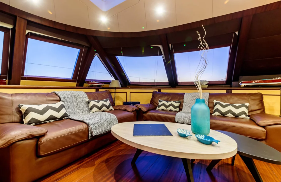 An image of Allures yacht