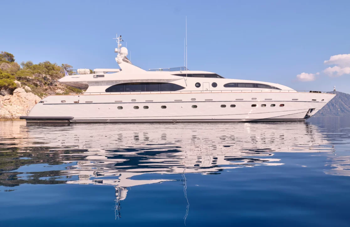 An image of Helios yacht
