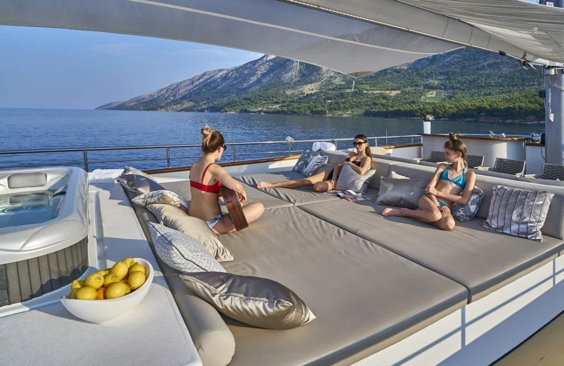 An image of Dalmatino yacht