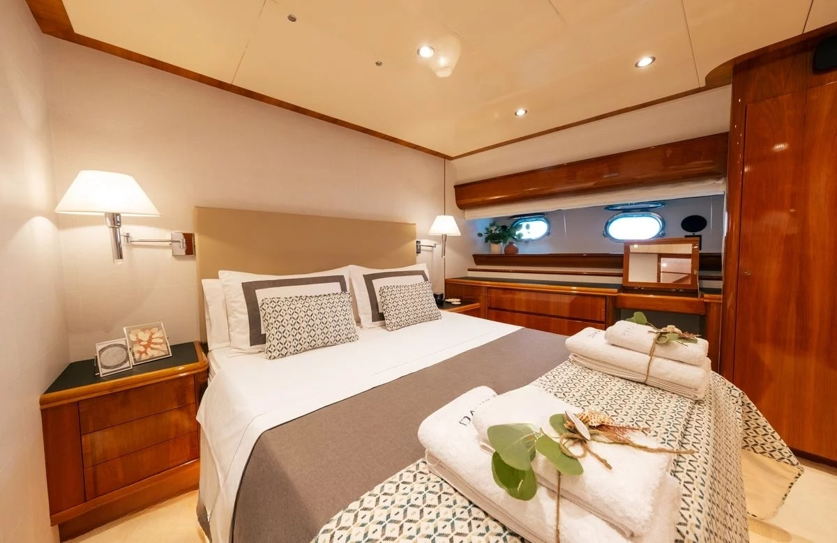 A preview of interior Bedroom cabin