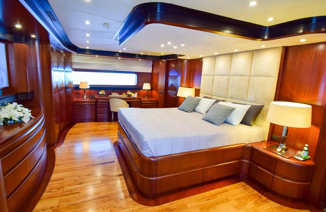 An image of Holiday yacht