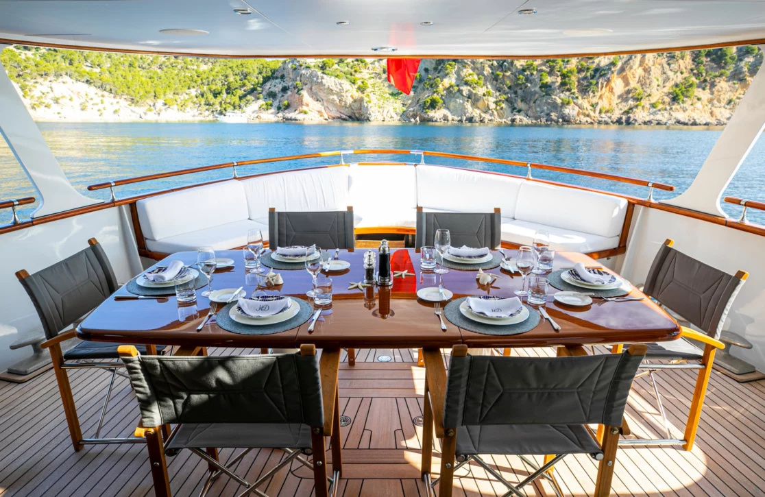 An image of Heavenly Daze yacht